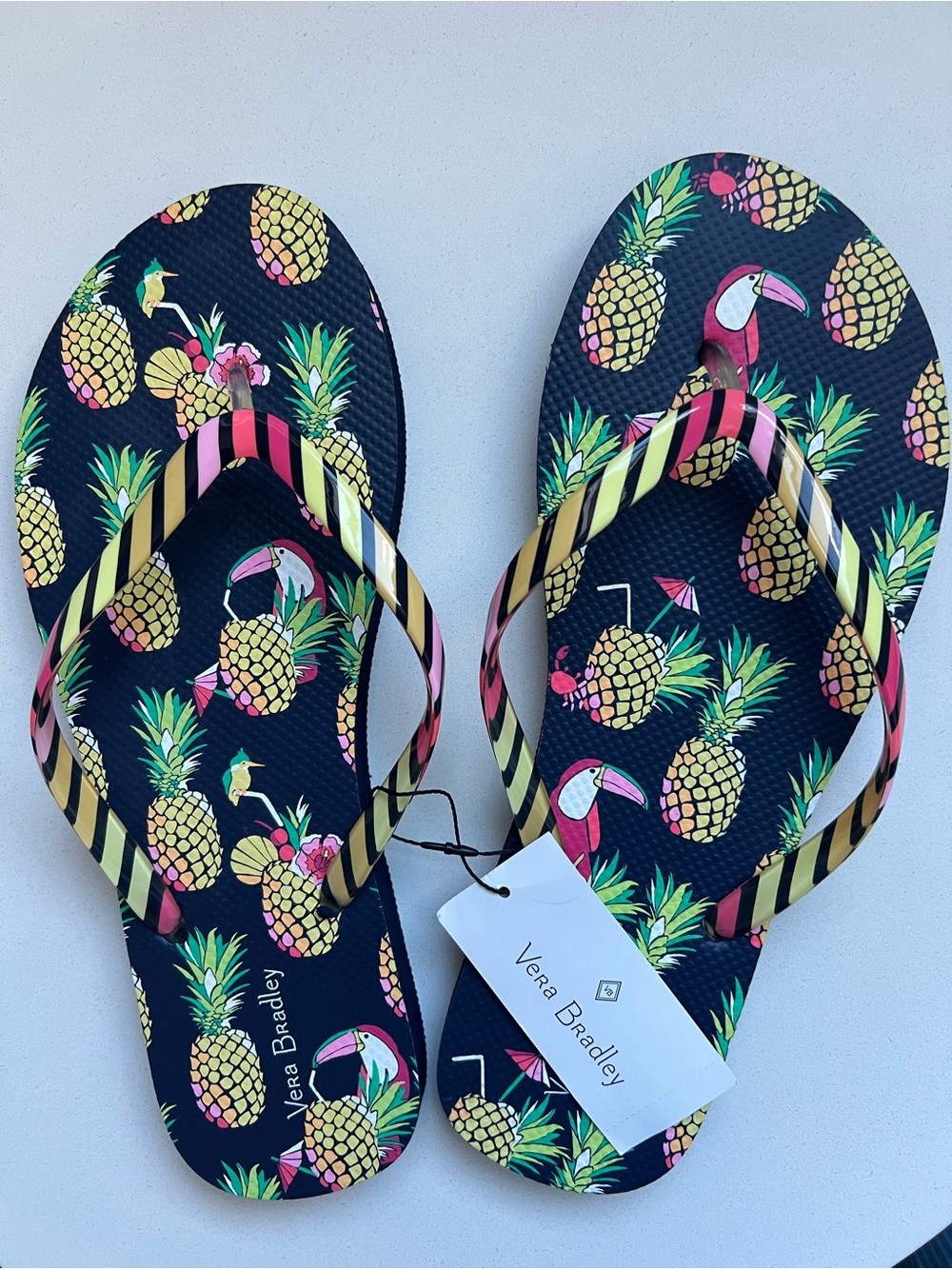 VERA BRADLEY | NWT Tropical Flip Flops 🍍